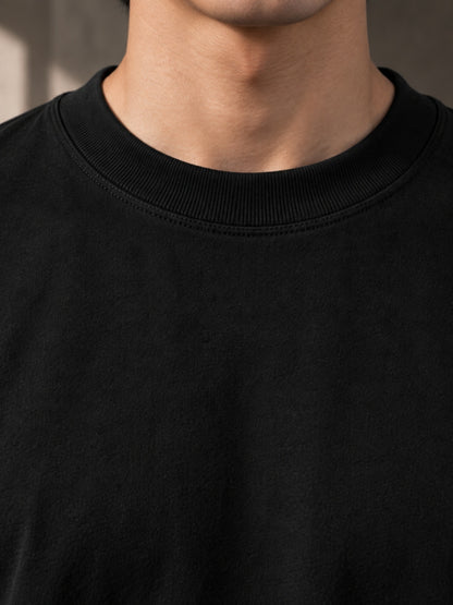 Black boxy t-shirt collar detail